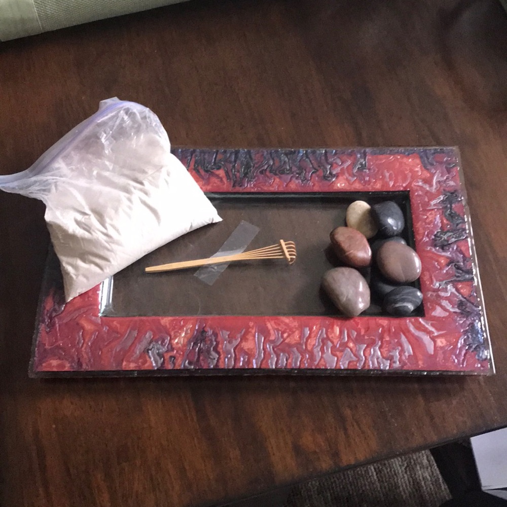 NWOT  zen rock garden handmade glass